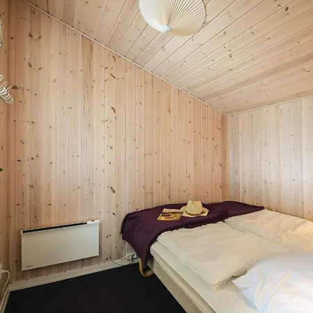 4 Bedroom In Ejstrupholm Holiday home *