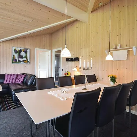 4 Bedroom In Ejstrupholm *